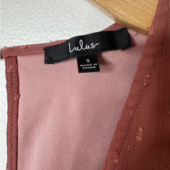 Lulus Closer Look Dusty Rose Mauve Swiss Dot Tie Sleeve Romper Size Small - Picture 4 of 10